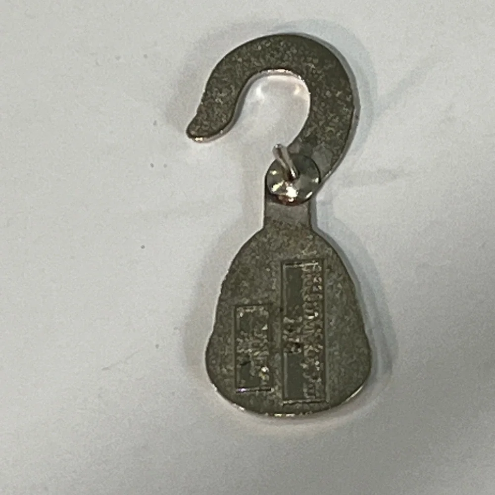 Disney Hidden Mickey Pin Peter Pan Pirates Hook‎ Collector Trading